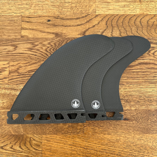 STCo. Bomb Proof Futures Thruster Fins – Carbon